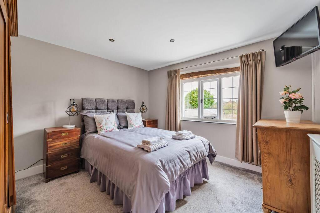 Fox Cottage, Within 5 Min Walk Of Bicester Village ภายนอก รูปภาพ