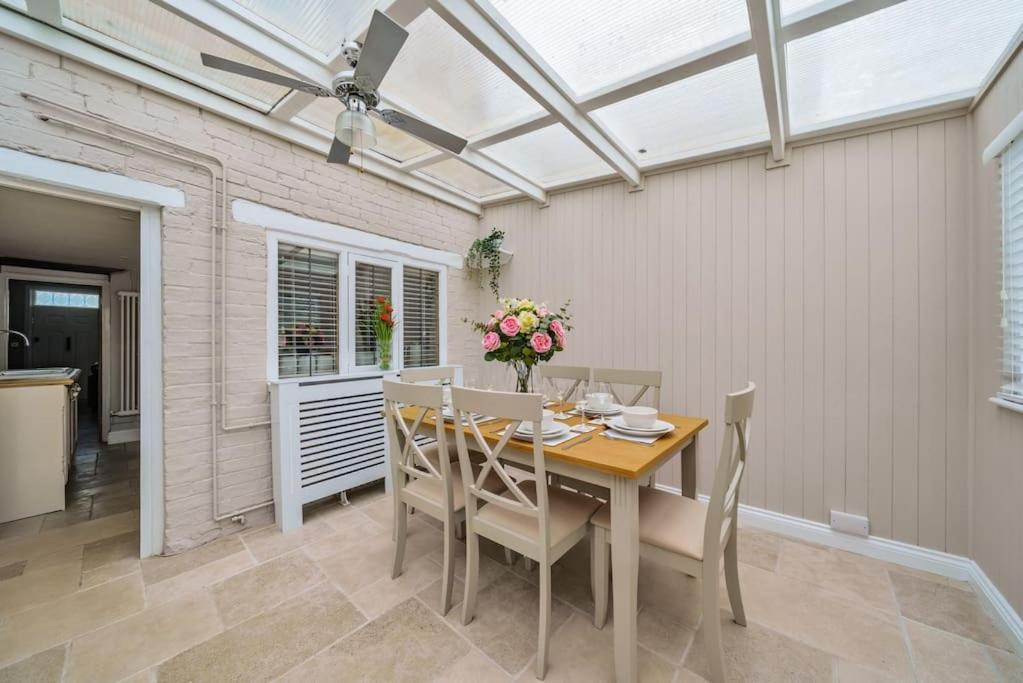 Fox Cottage, Within 5 Min Walk Of Bicester Village ภายนอก รูปภาพ